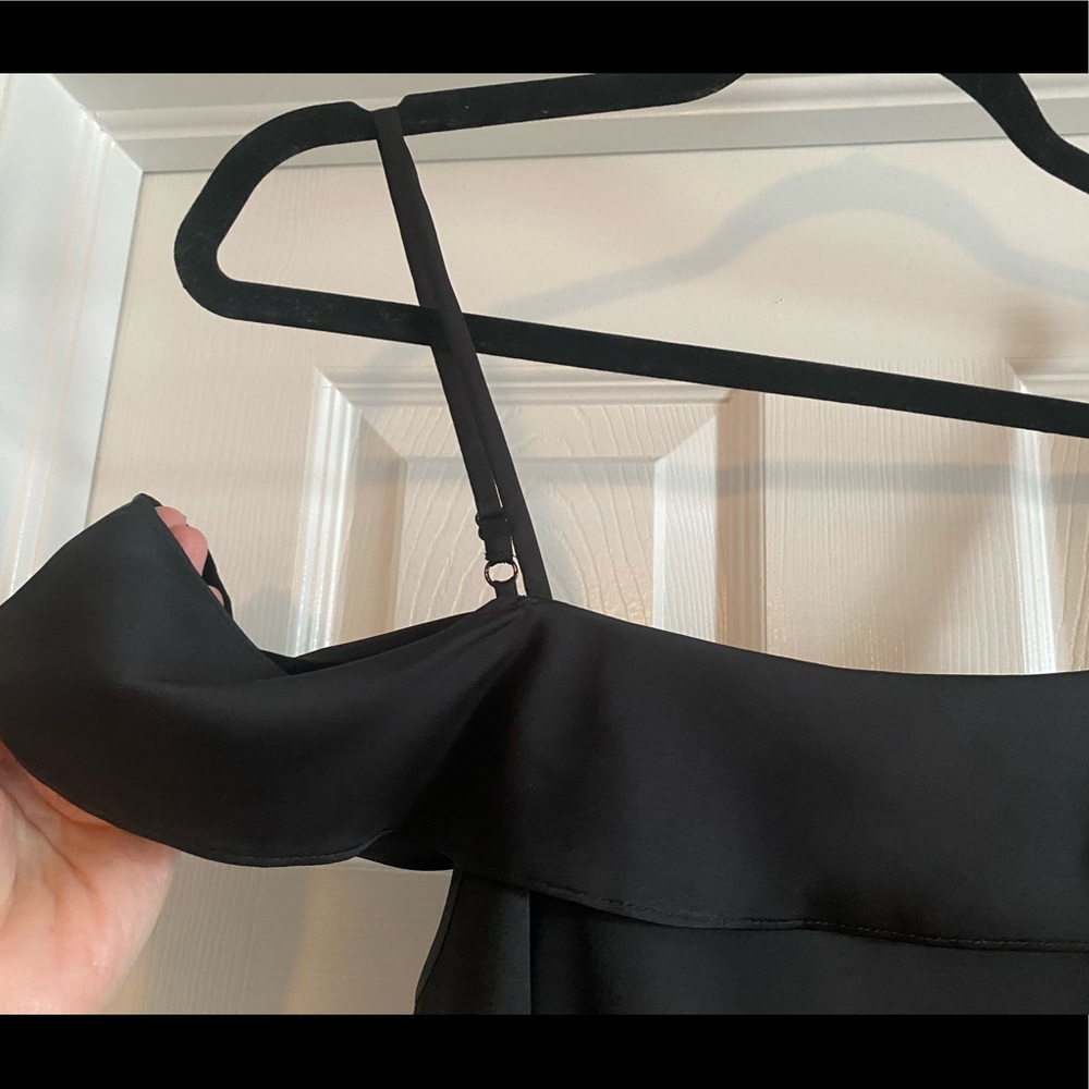 Express Cold Shoulder Top - Picture 3 of 3